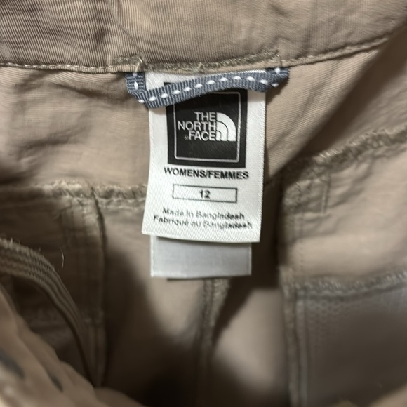 The NorthFace hiking pant - Picture 3 of 9